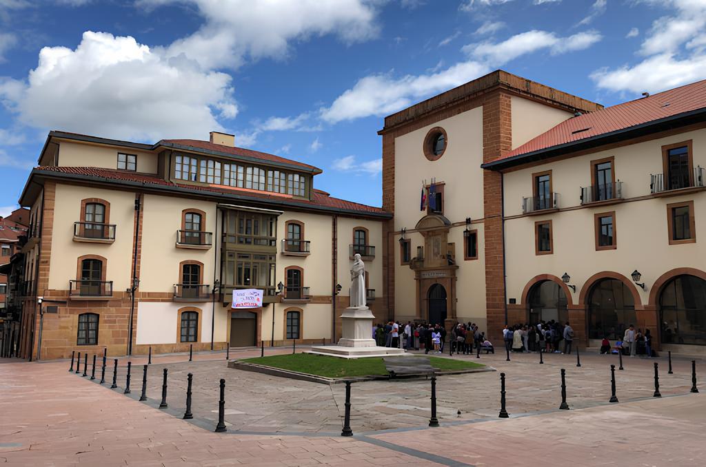 Vista exterior de la Facultad de Psicología de la Universidad de Oviedo